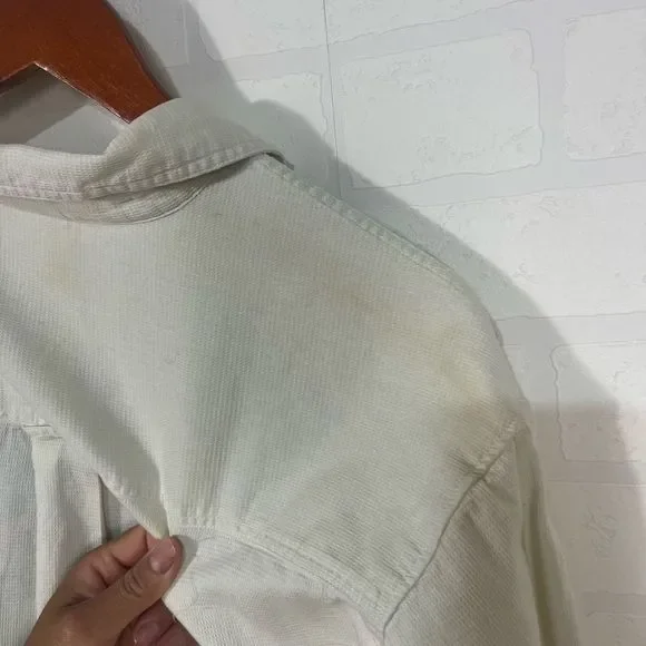 Disney Store Button Down Shirt Womens Size L Off White Pooh Embroidered - Picture 11 of 16